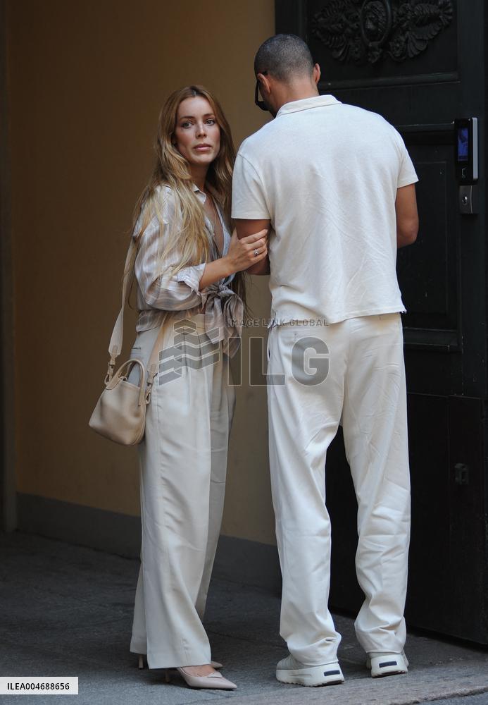 Jesse Williams Was Spotted with His New Girlfriend - Milan