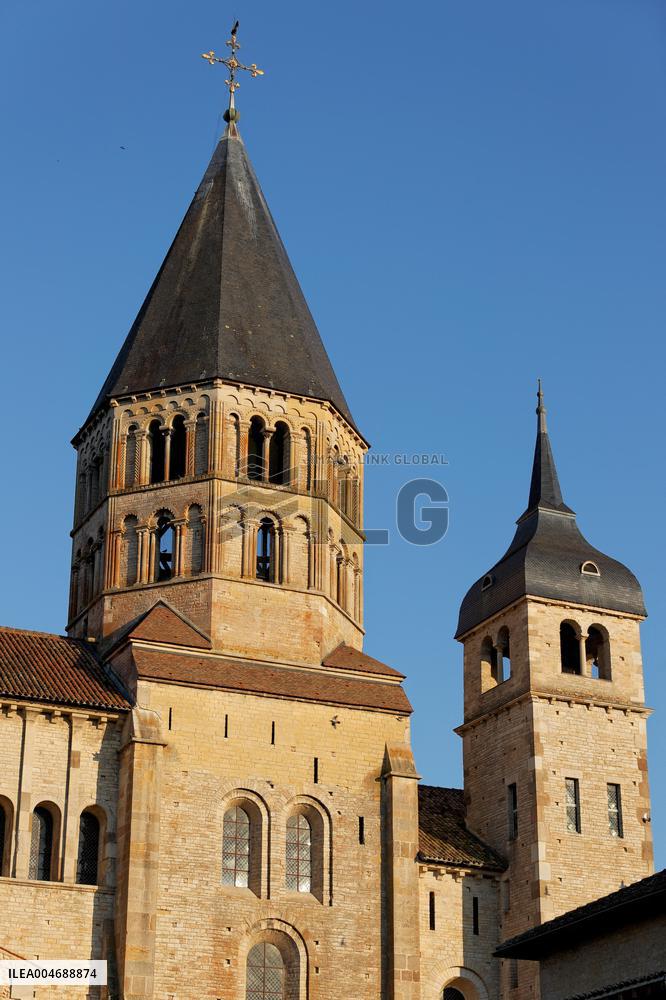 Illustration - Cluny