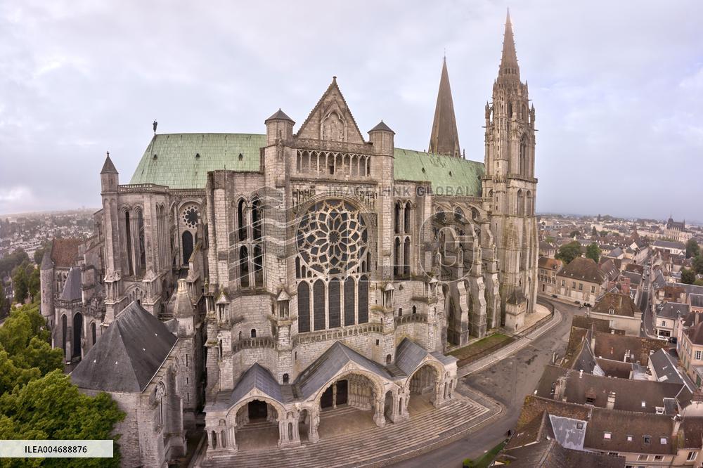 Illustration - Chartres