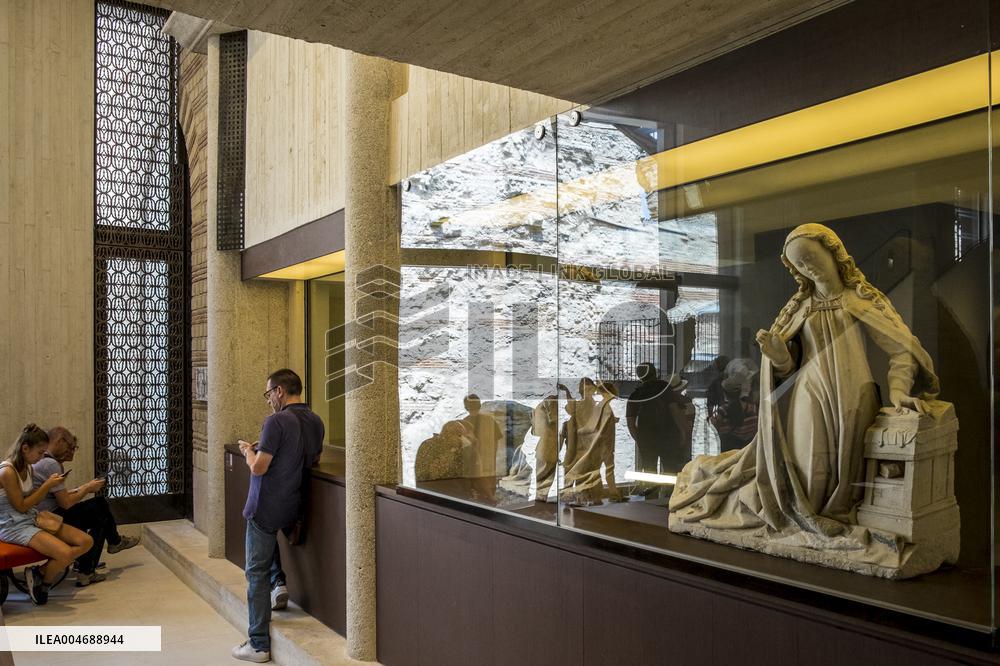 Illustration - Cluny