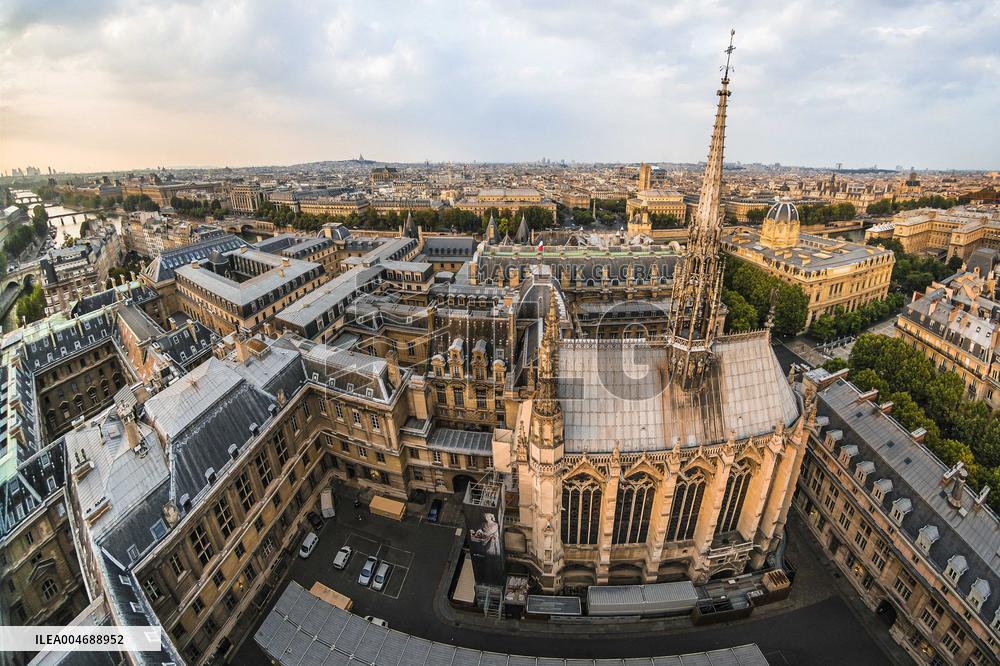 Illustration - Sainte Chapelle - Paris