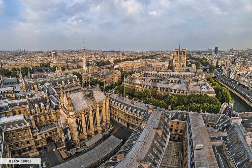 Illustration - Sainte Chapelle - Paris