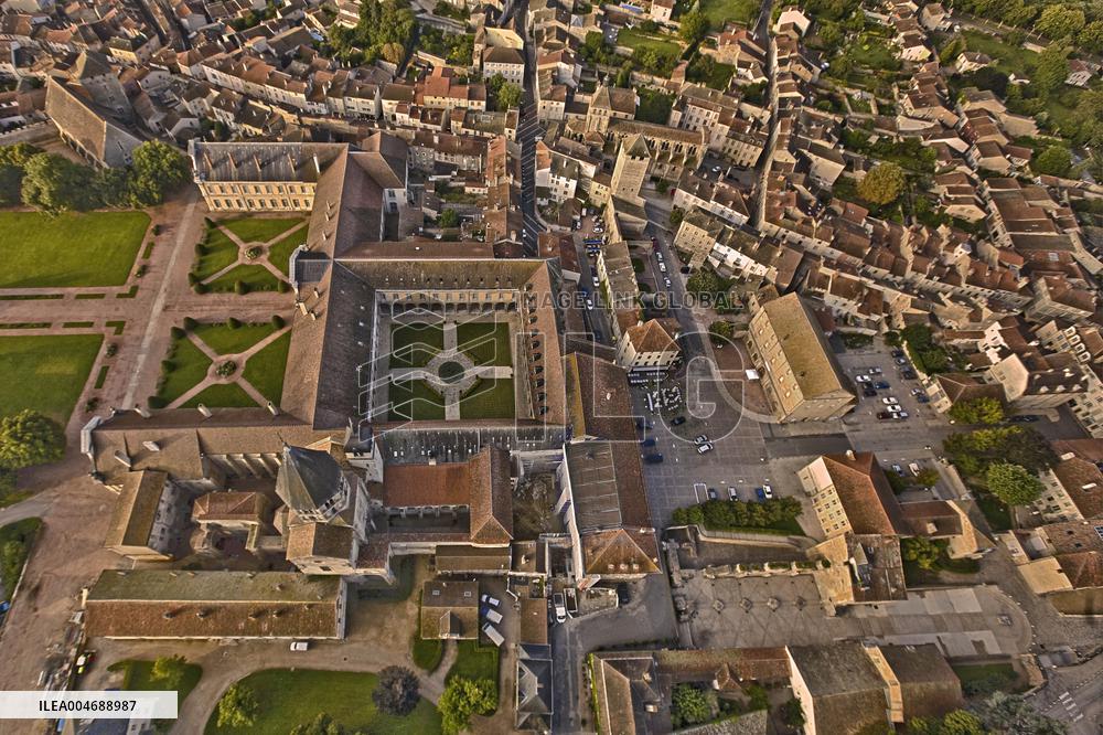 Illustration - Cluny