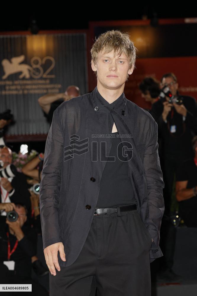 Venice - red carpet film “Silent friend” MP