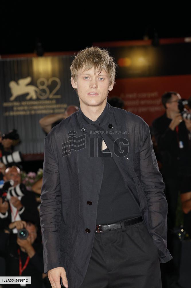 Venice - red carpet film “Silent friend” MP