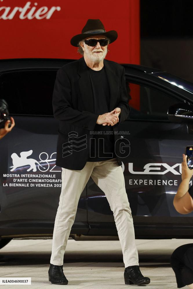 Venice - red carpet film “Francesco De Gregori Nevergreen” MP