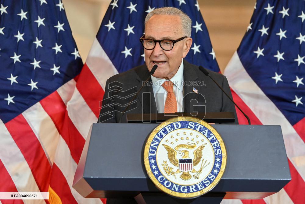 Speaker Johnson Presents Congressional Gold Medal honoring “Harlem Hellfighters of WW1