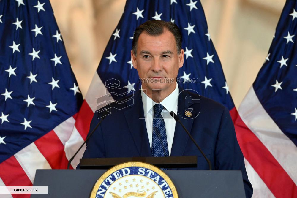 Speaker Johnson Presents Congressional Gold Medal honoring “Harlem Hellfighters of WW1