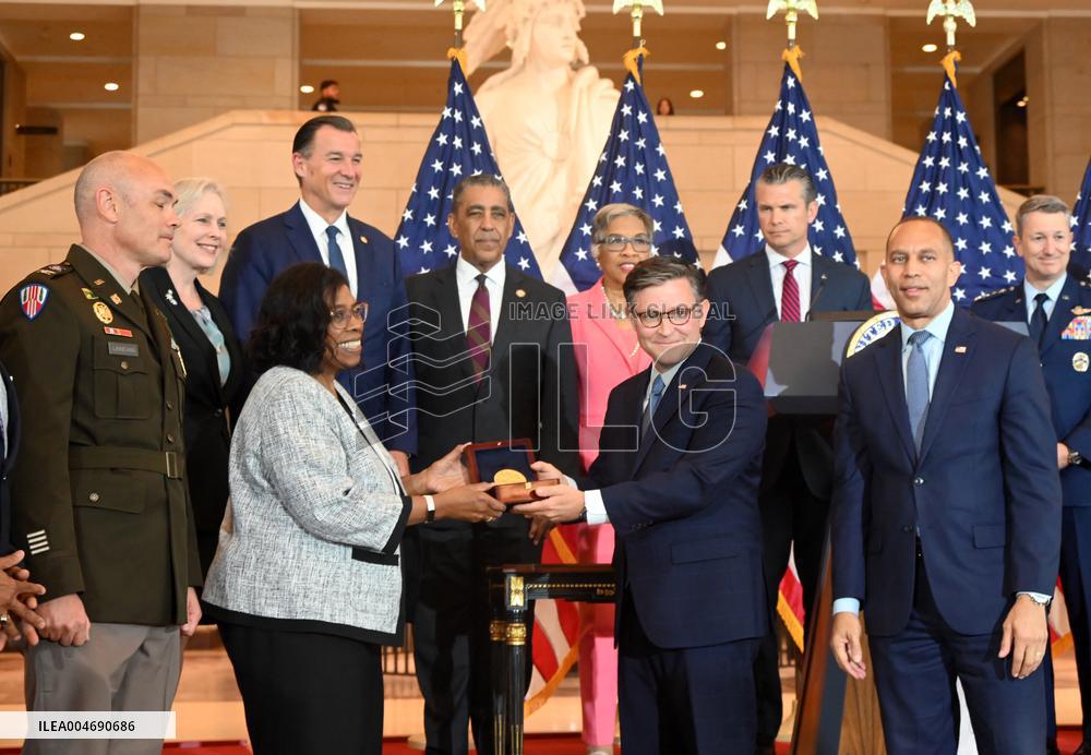 Speaker Johnson Presents Congressional Gold Medal honoring “Harlem Hellfighters of WW1