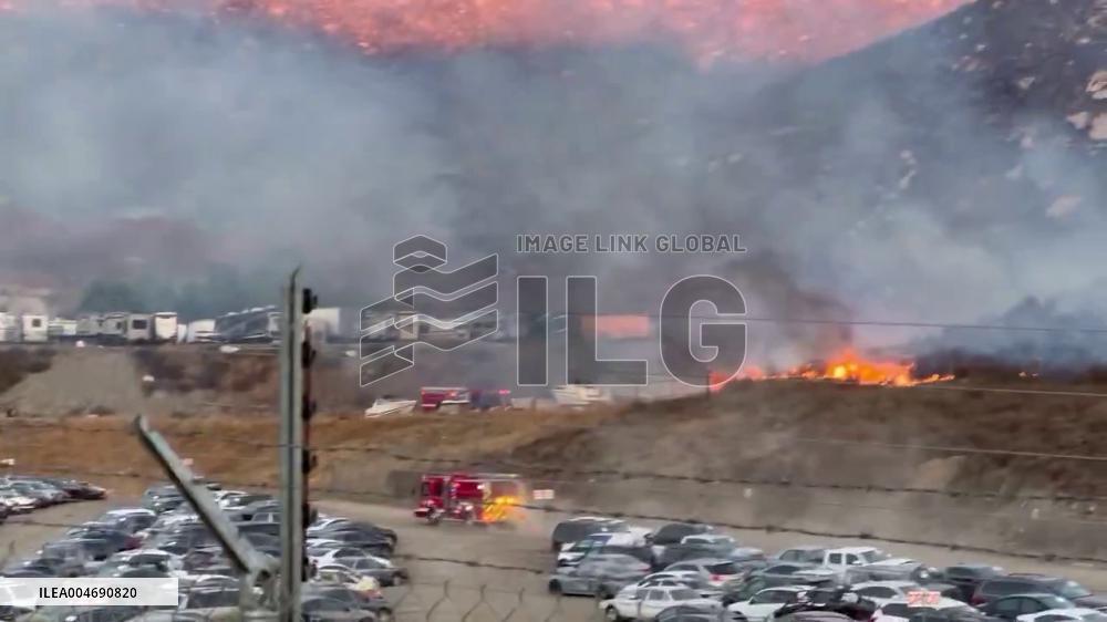 US: Evacuations Ordered as Pyrite Fire Erupts in Jurupa Valley, Riverside County 2