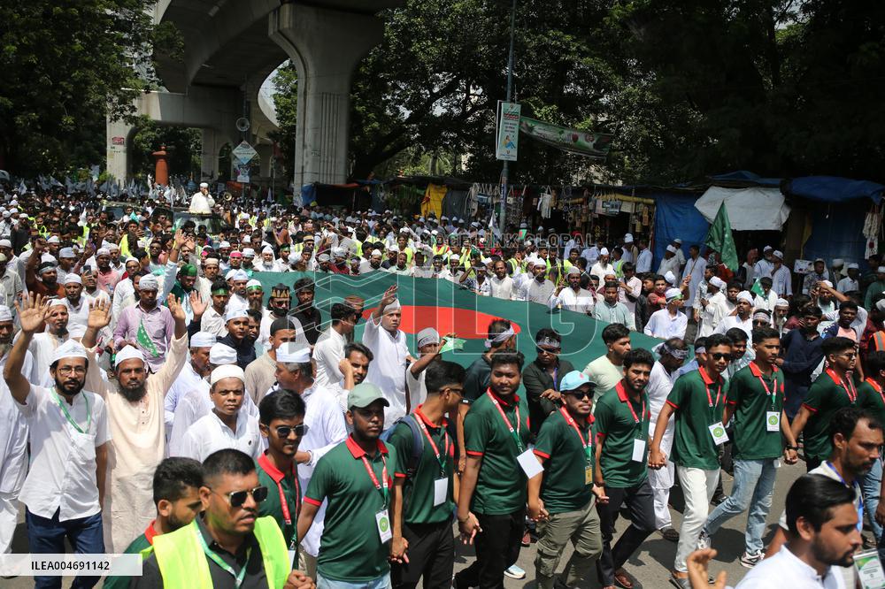 Muslims Take Part In Eid-e-Miladunnabi March - Dhaka