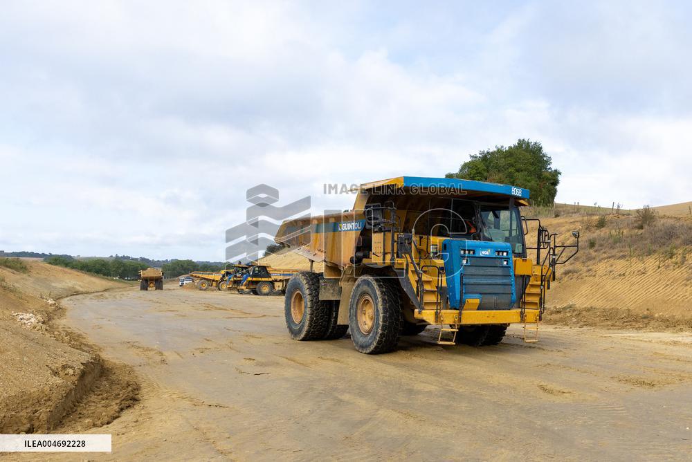 Philippe Tabarot Visits A69 Motorway Construction Site - Cuq Toulza