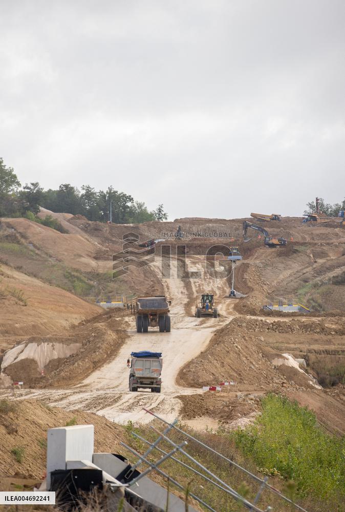 Philippe Tabarot Visits A69 Motorway Construction Site - Cuq Toulza