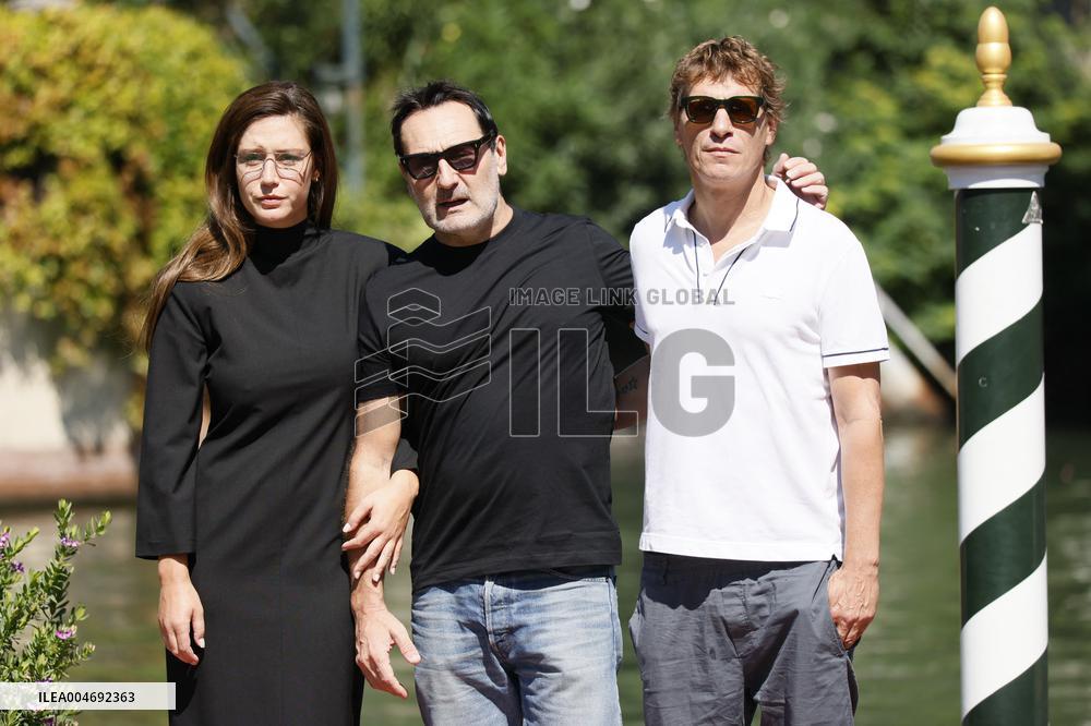 Venice - Photocall film “Chien 51” MP