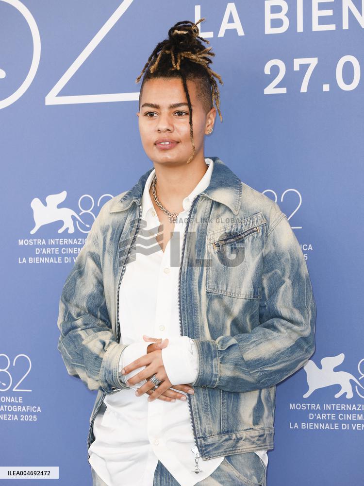 Venice - Photocall film “Chien 51” MP