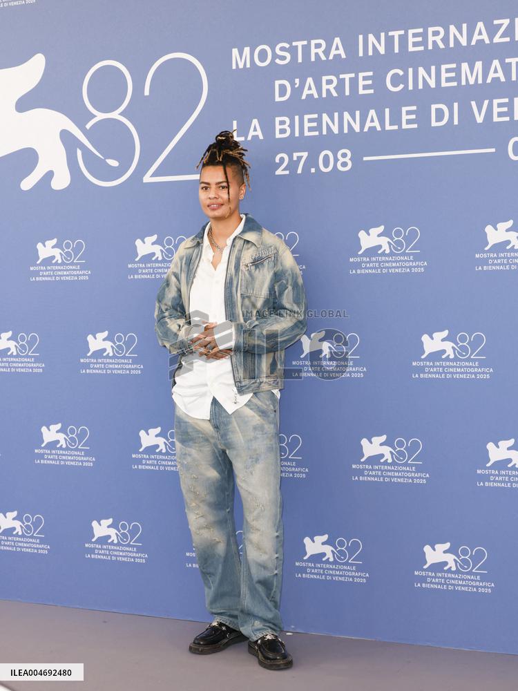 Venice - Photocall film “Chien 51” MP