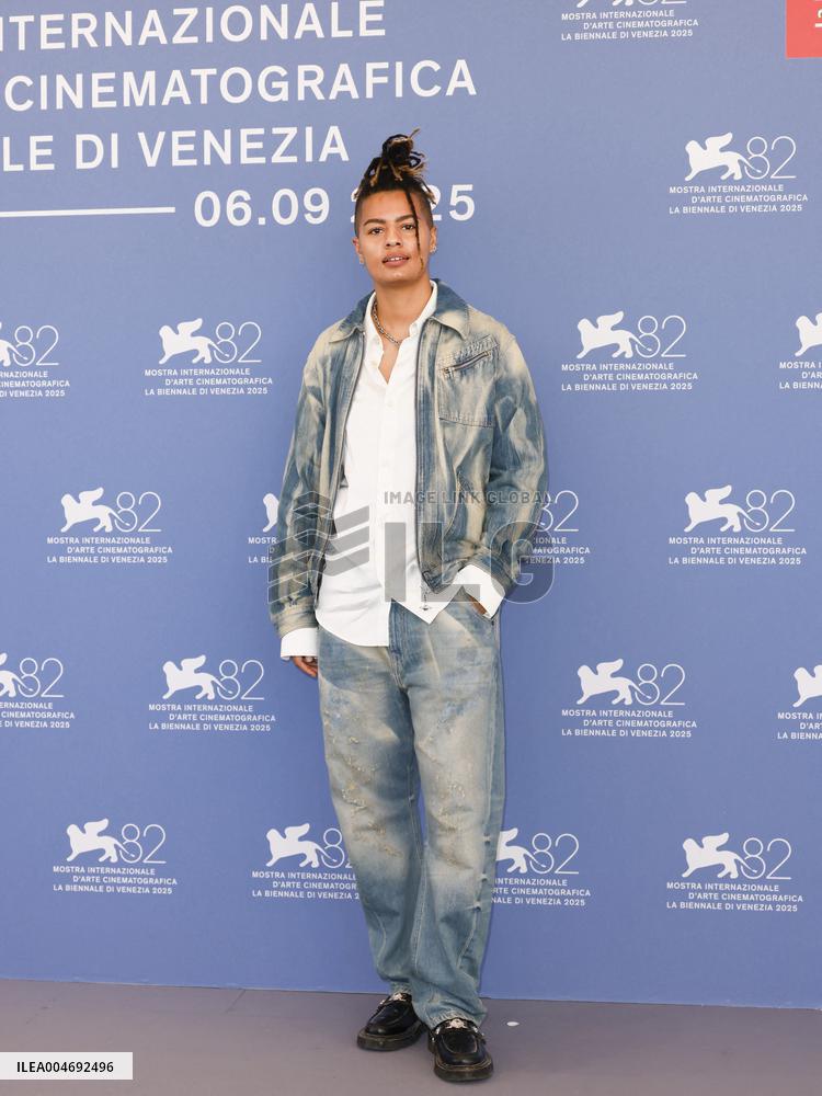 Venice - Photocall film “Chien 51” MP