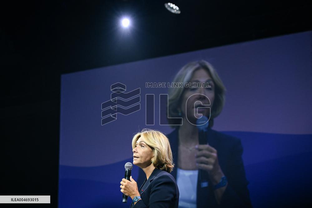 Les Republicains meeting near Paris FA