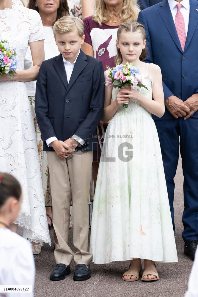 NO TABLOIDS WEB & PRINT - Monaco Annual Picnic - Monaco