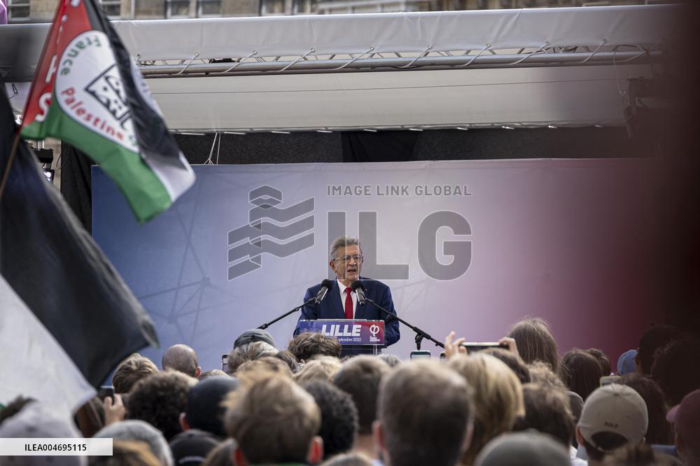 Jean-Luc Melenchon Speaks At Annual Flea Market - Lille