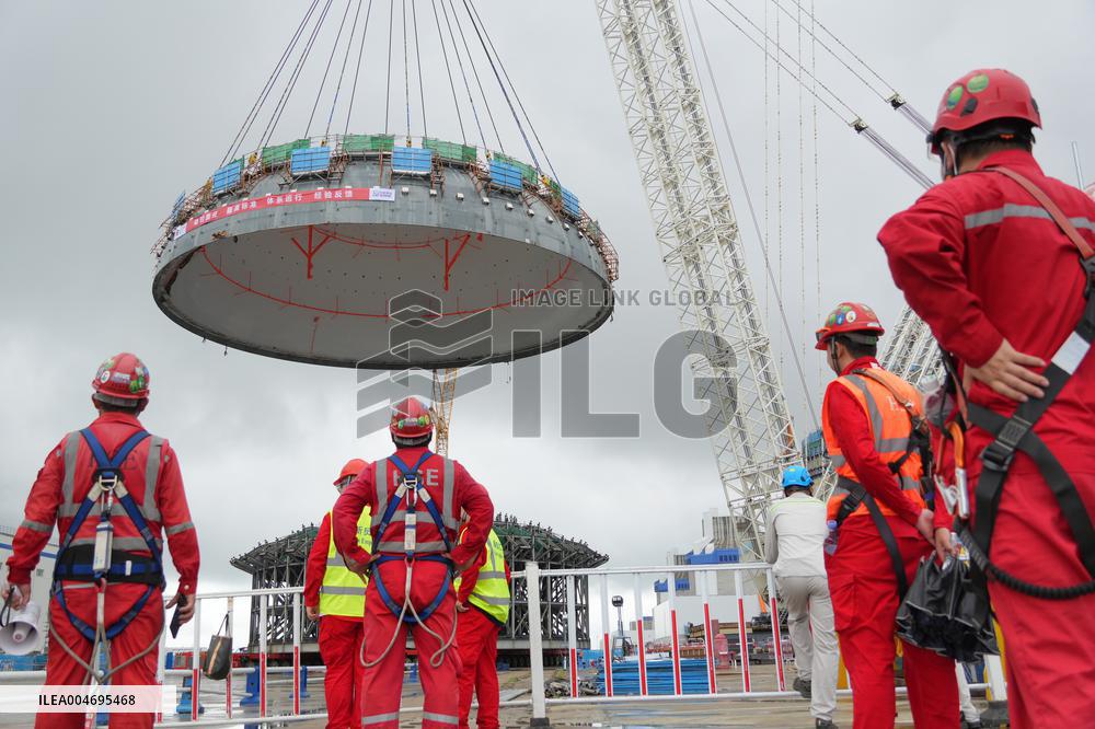 The Reactor Building of Unit 4 of Haiyang Nuclear Power Plant Capped