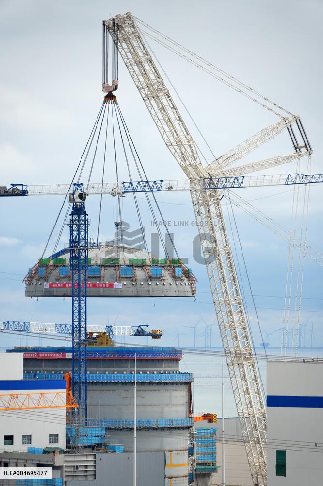 The Reactor Building of Unit 4 of Haiyang Nuclear Power Plant Capped