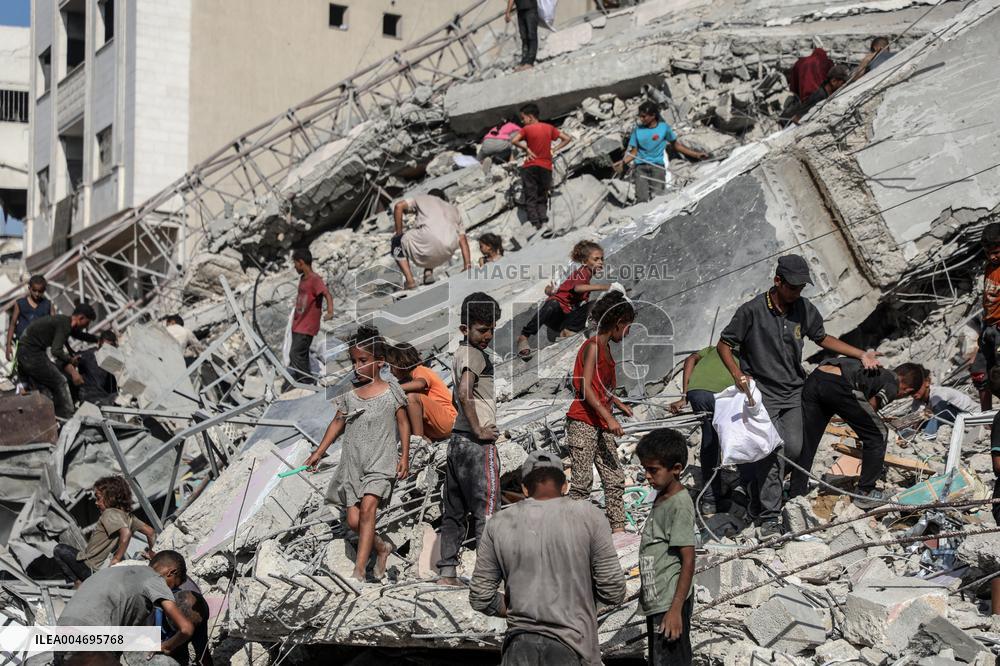 Destroyed Tower Following An Israeli Airstrike - Gaza City