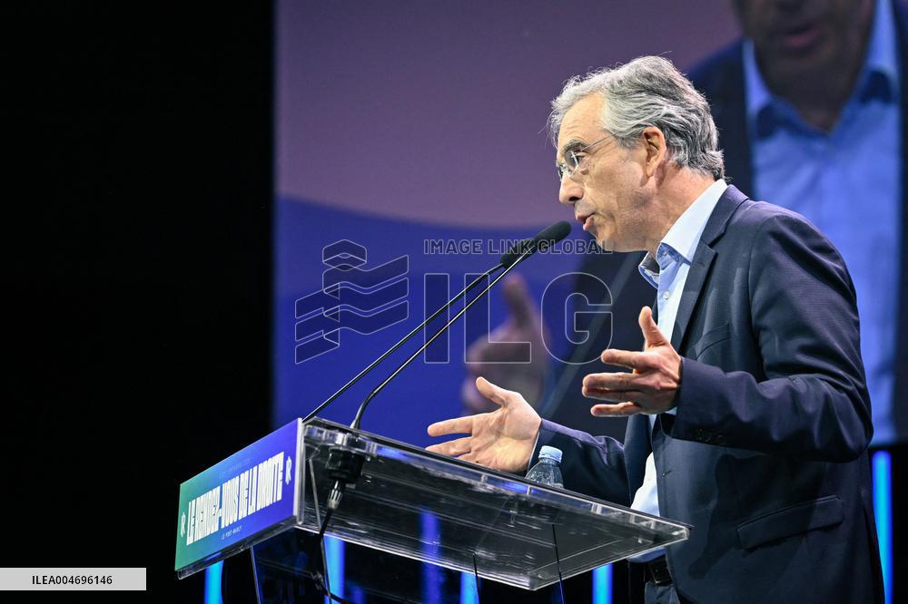 Les Republicains meeting in Paris FA