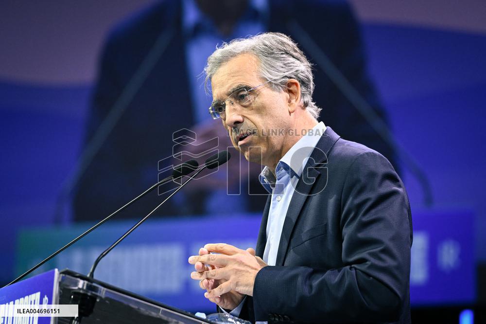 Les Republicains meeting in Paris FA