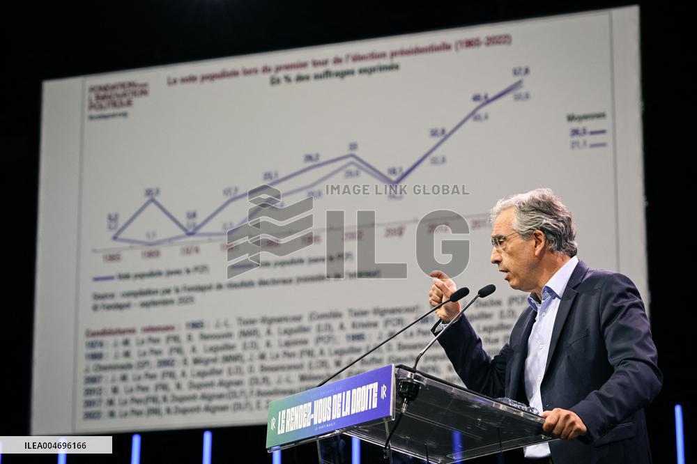 Les Republicains meeting in Paris FA