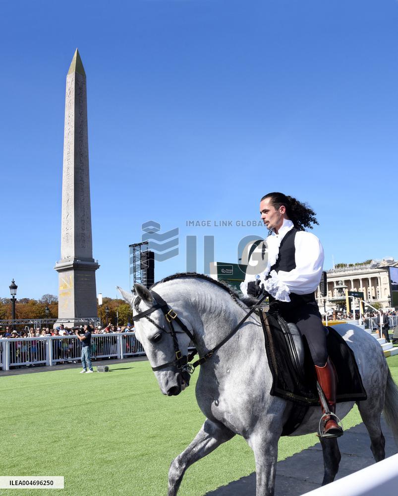 Horses In The City - Paris