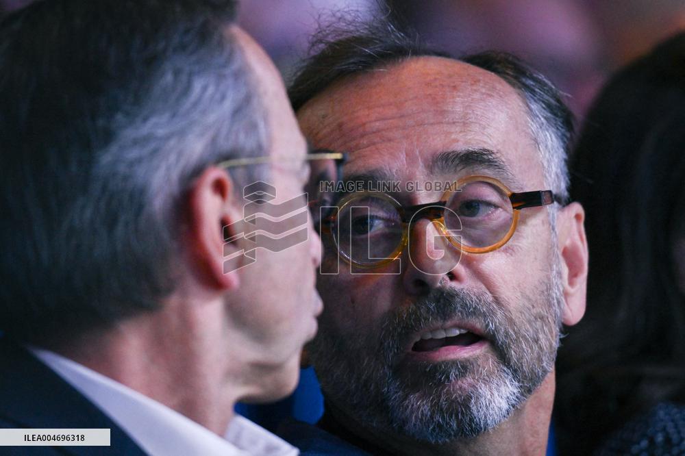 Les Republicains meeting in Paris FA