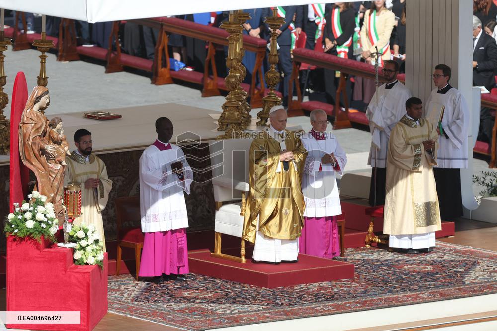 Pope Leo XIV Leads Canonization Of Pier Giorgio Frassati And Carlo Acutis - Vatican City