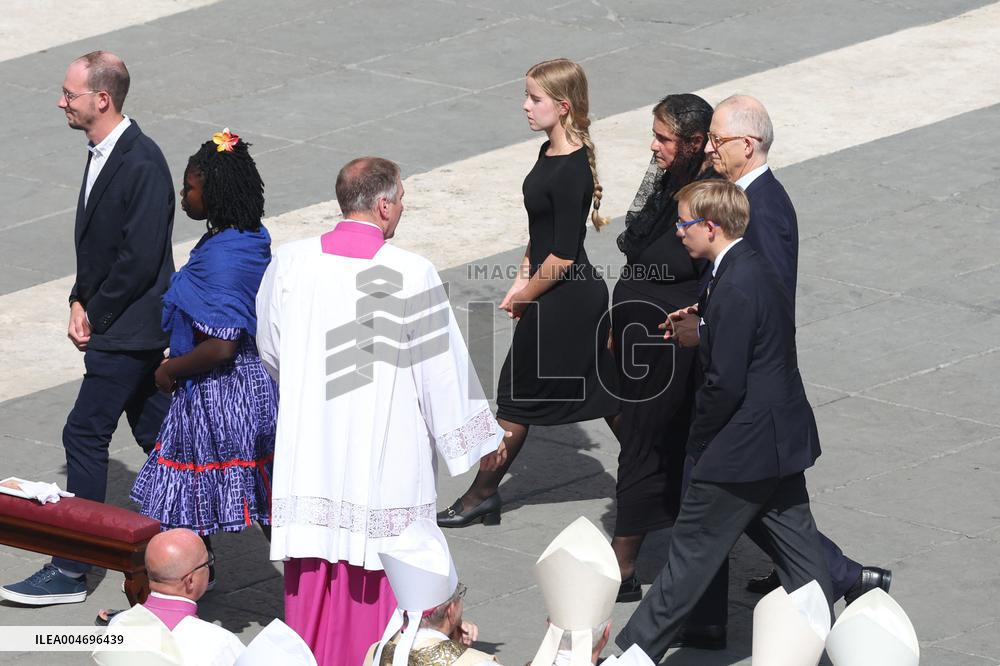 Pope Leo XIV Leads Canonization Of Pier Giorgio Frassati And Carlo Acutis - Vatican City