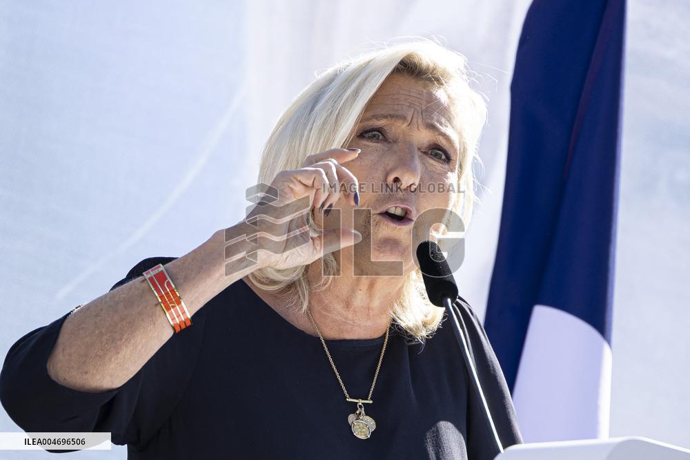 Marine Le Pen Starts Her Political Season - Henin-Beaumont