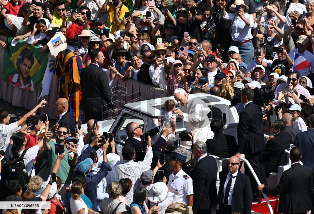 Pope Leo XIV Leads Canonization Of Pier Giorgio Frassati And Carlo Acutis - Vatican City