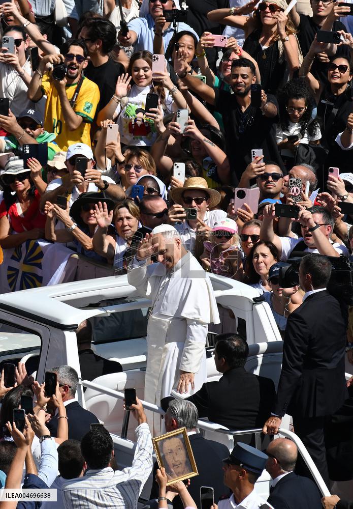 Pope Leo XIV Leads Canonization Of Pier Giorgio Frassati And Carlo Acutis - Vatican City