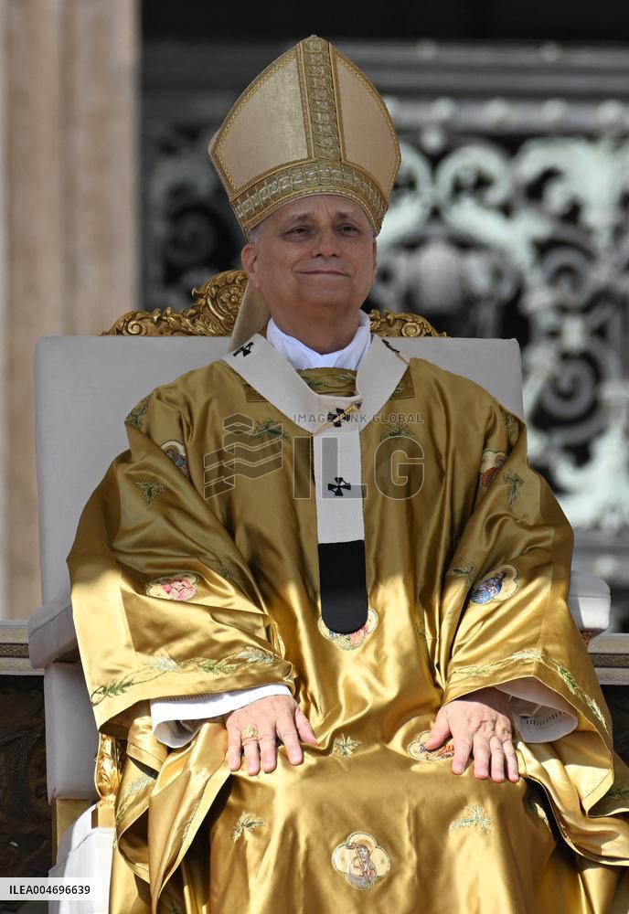 Pope Leo XIV Leads Canonization Of Pier Giorgio Frassati And Carlo Acutis - Vatican City