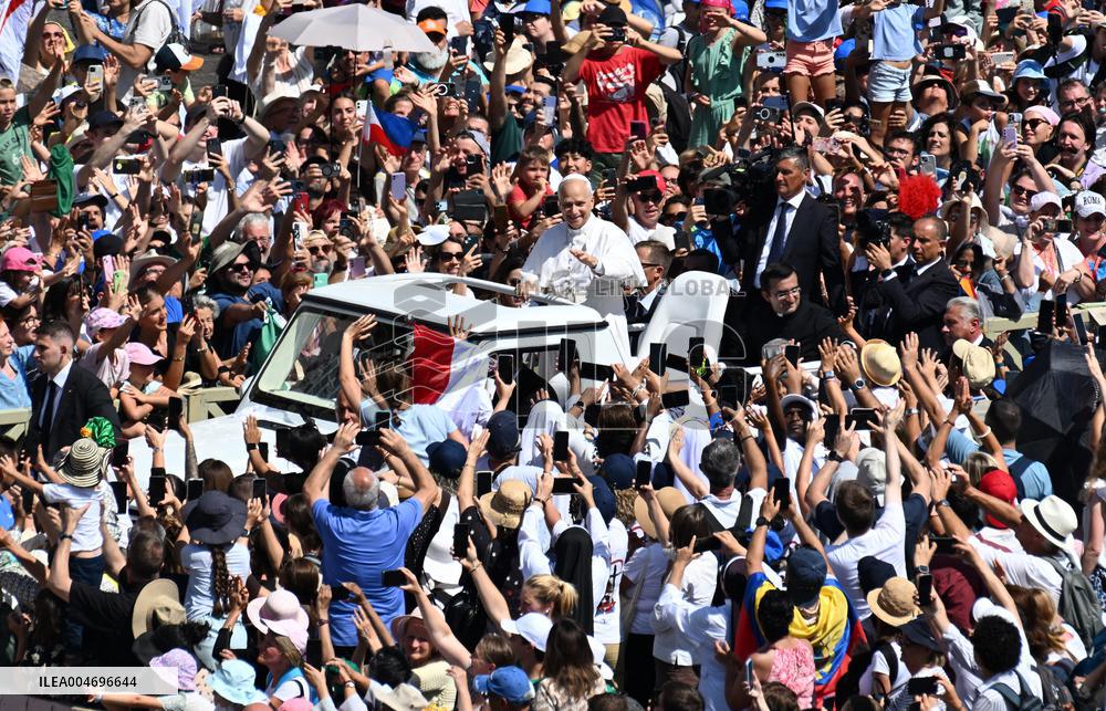 Pope Leo XIV Leads Canonization Of Pier Giorgio Frassati And Carlo Acutis - Vatican City
