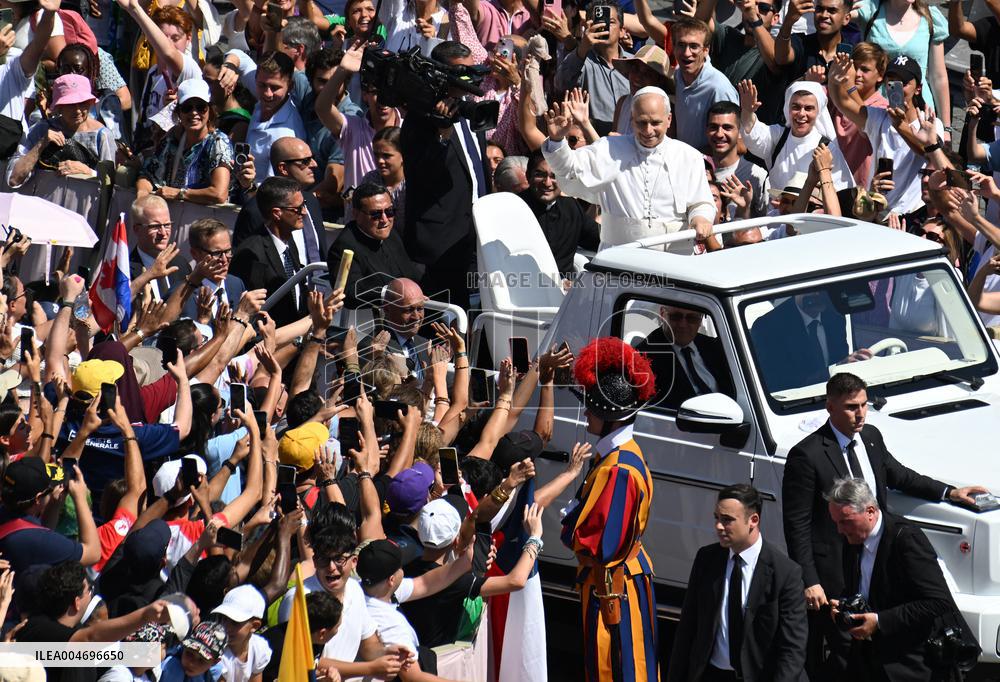 Pope Leo XIV Leads Canonization Of Pier Giorgio Frassati And Carlo Acutis - Vatican City
