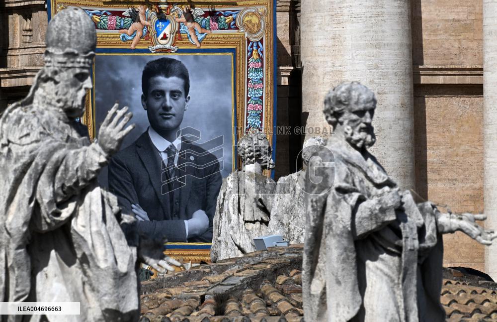 Pope Leo XIV Leads Canonization Of Pier Giorgio Frassati And Carlo Acutis - Vatican City