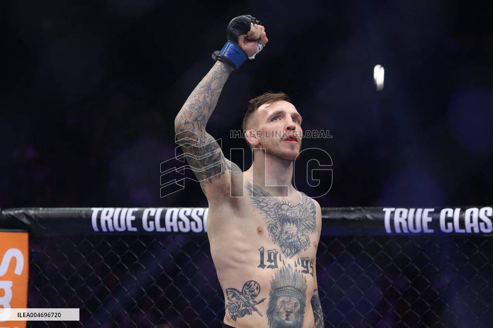 UFC Paris - Axel Sola v Rhys McKee