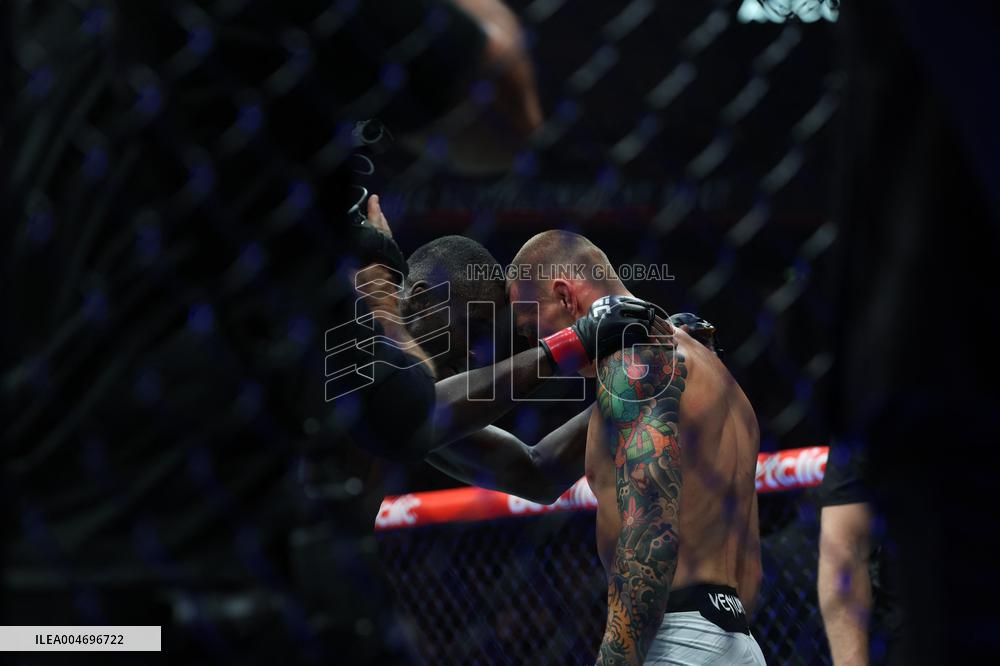 UFC Paris - William Gomis v Robert Ruchała