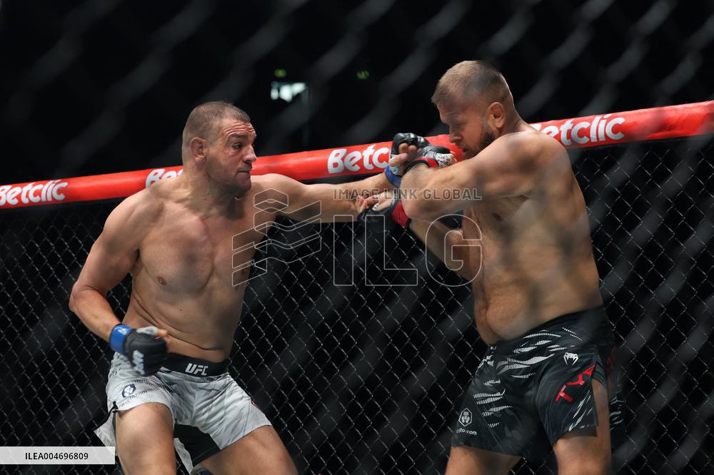 UFC Paris - Marcin Tybura v Ante Delija