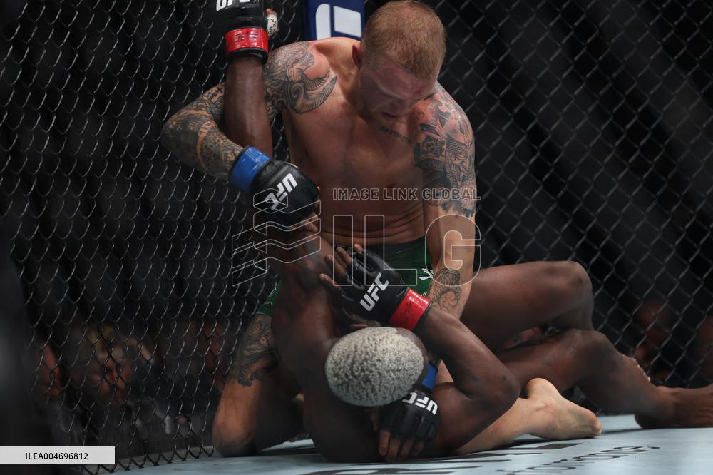 UFC Paris - Bolaji Oki v Mason Jones