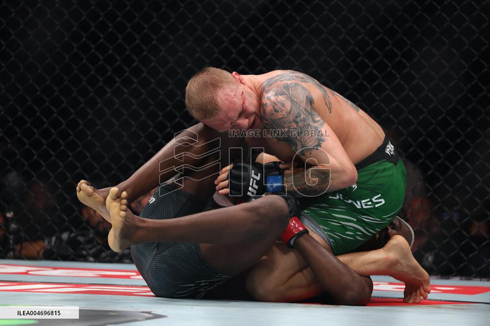 UFC Paris - Bolaji Oki v Mason Jones