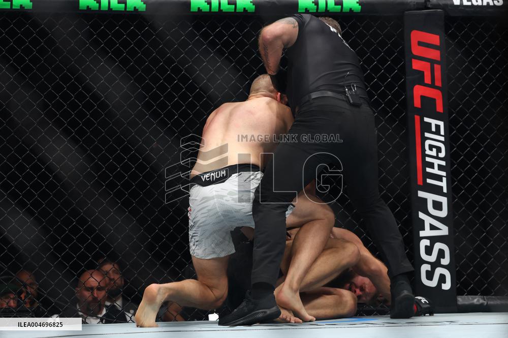 UFC Paris - Marcin Tybura v Ante Delija