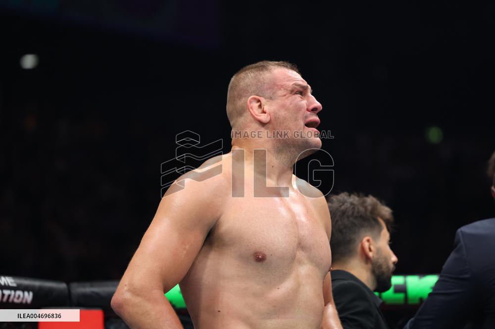 UFC Paris - Marcin Tybura v Ante Delija
