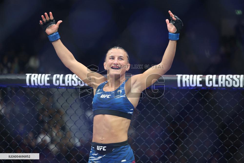 UFC Paris - Sam Hughes v Shauna Bannon