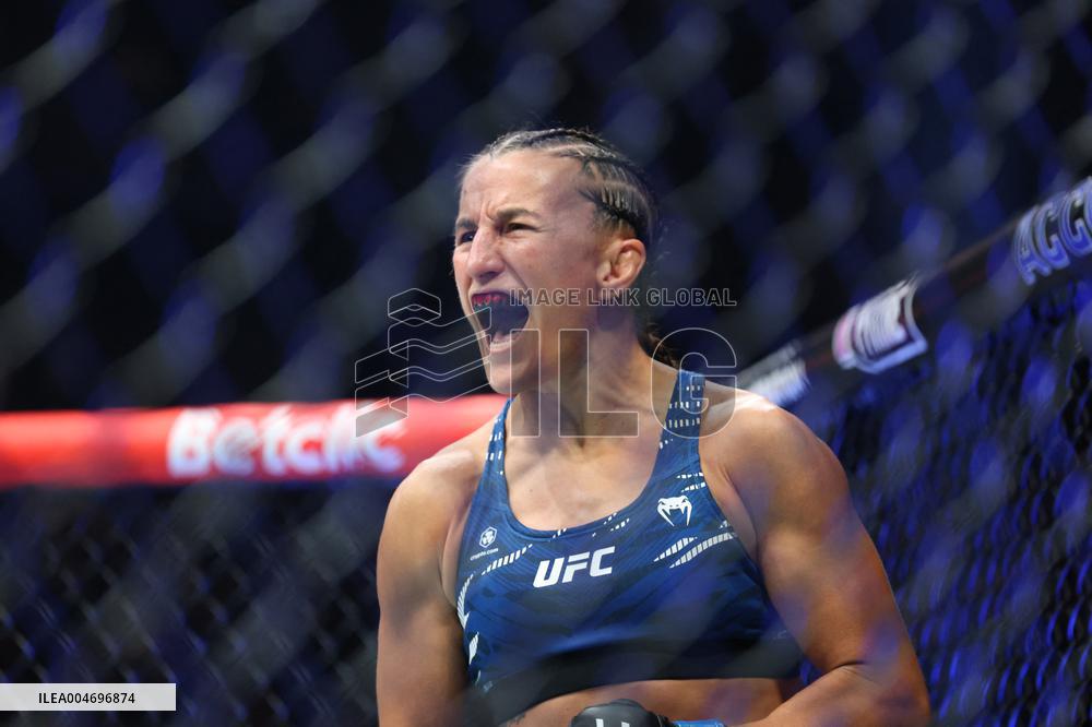 UFC Paris - Sam Hughes v Shauna Bannon